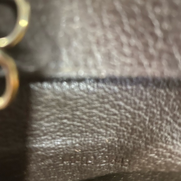 Gucci Key Wallet - Picture 7 of 9